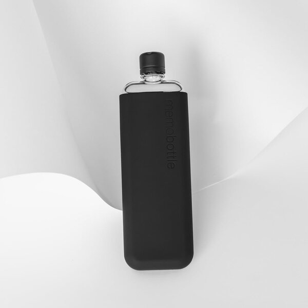 Manicotto per bottiglia in silicone nero SLIM Sleeve Slim - Memobottle