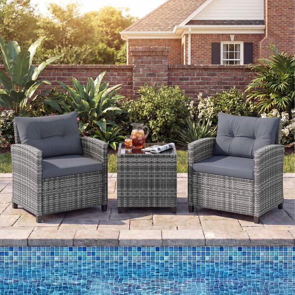 Costway Set mobili da esterno 3 pezzi con vetro temperato morbidi cuscini, Set sedie e tavolo in rattan per balcone veranda e giardino Grigio