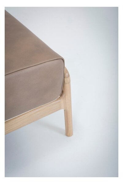 Poggiapiedi in pelle di bufalo marrone chiaro con struttura in rovere massiccio Fawn - Gazzda