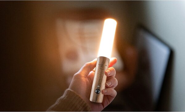 Lampada da parete marrone con ricarica USB Baton – Gingko