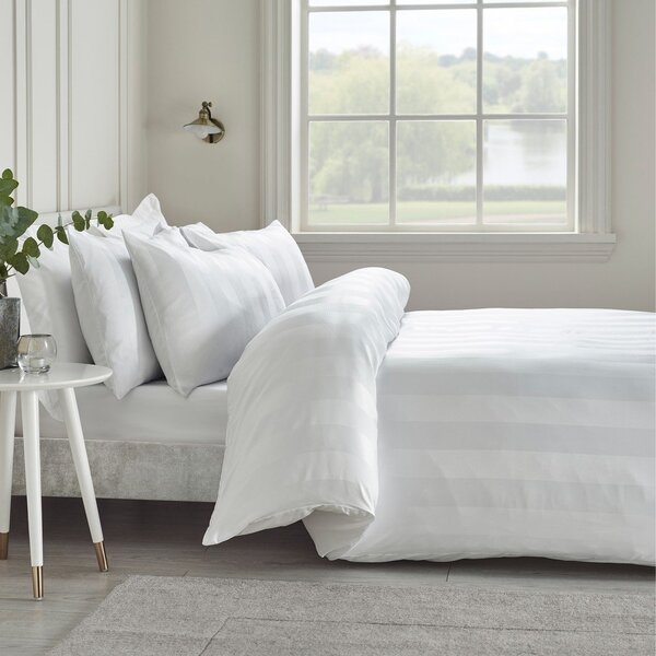 Set copripiumino e federa bianco in raso di seta per letto matrimoniale 3 pezzi 200x200 cm So Soft Satin Stripe – Catherine Lansfield