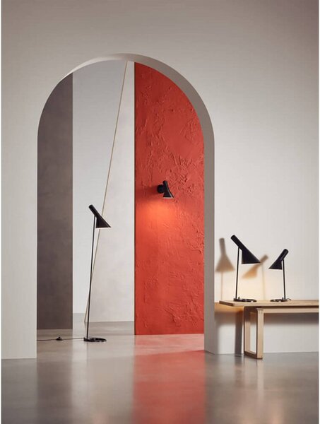 Louis Poulsen Lampada da tavolo AJ Mini, Bianco / Opale, Soggiorno / Sala da pranzo, Metallo, Design, Lampada da tavolo