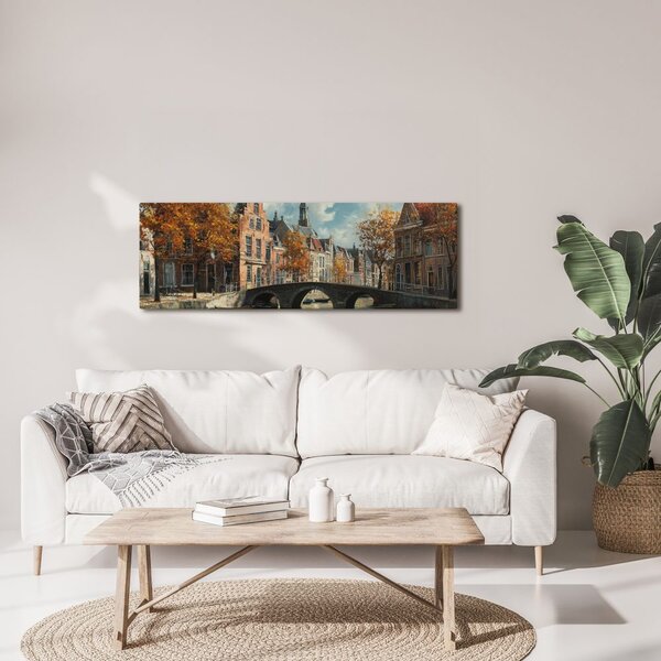 Quadro su tela – Architettura sopra il canale d'acqua