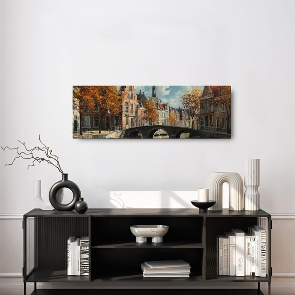 Quadro su tela – Architettura sopra il canale d'acqua