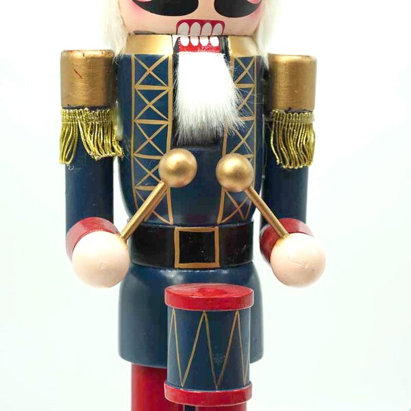 Schiaccianoci di Natale 60cm in legno Soldato con tamburello di colore blu e rosso Wisdom
