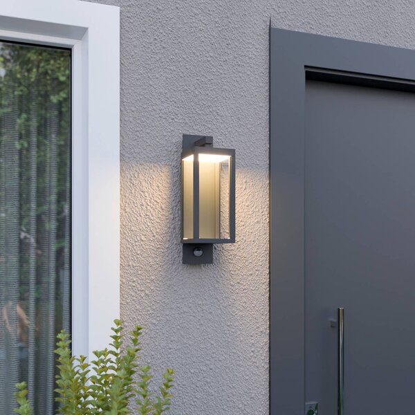 Lucande Applique da esterni LED Ferdinand, sensore, grigio scuro Ferdinand, Alluminio / Grigio / Zincato, Alluminio, Moderno