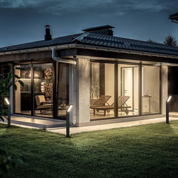 Briloner Lampada LED solare con picchetto 3796015, nera, plastica, CCT 3796015, Nero, Alluminio, Moderno, Lampade solari