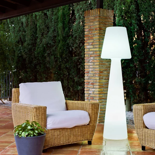 Newgarden Lola piantana LED accu, altezza 165 cm, dimmerabile, Bianco / Opale, Plastica, Moderno