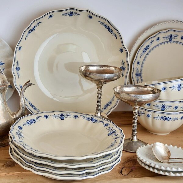 Piatto fondo blu/beige in gres ø 24,5 cm Vila – Costa Nova