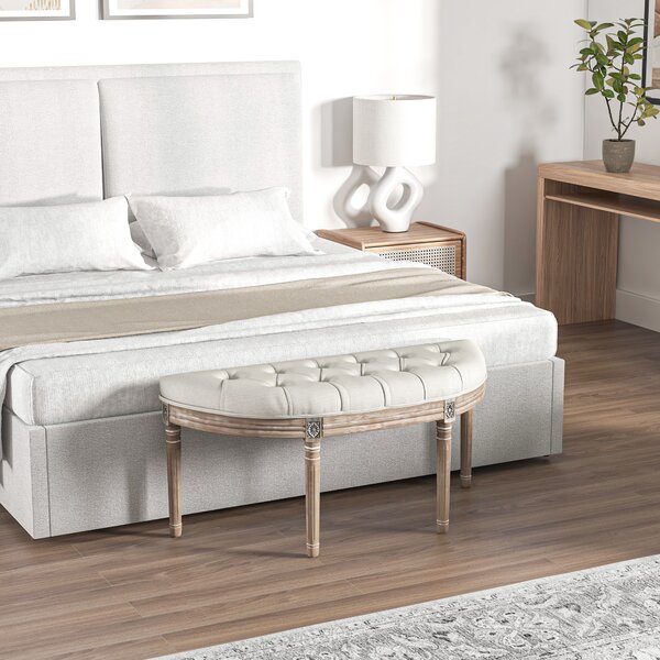 HOMCOM Panca per il piede del letto a forma di mezzaluna stile Luigi XVI struttura in legno massiccio intagliato sedile in tessuto effetto lino crema