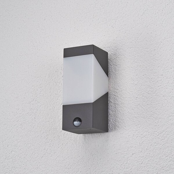 Lucande applique da esterno Kiran, sensore, grigio, IP44, E27 Kiran Lucande, dimmerabile, Nero, Alluminio, Moderno