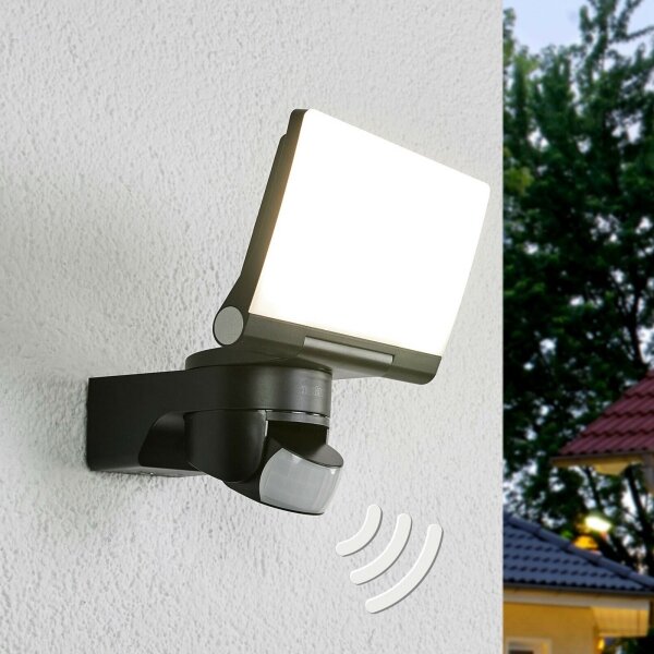 Steinel 065447 - Riflettore LED con sensore XLED HOME LED/13,5W/230V IP44 nero
