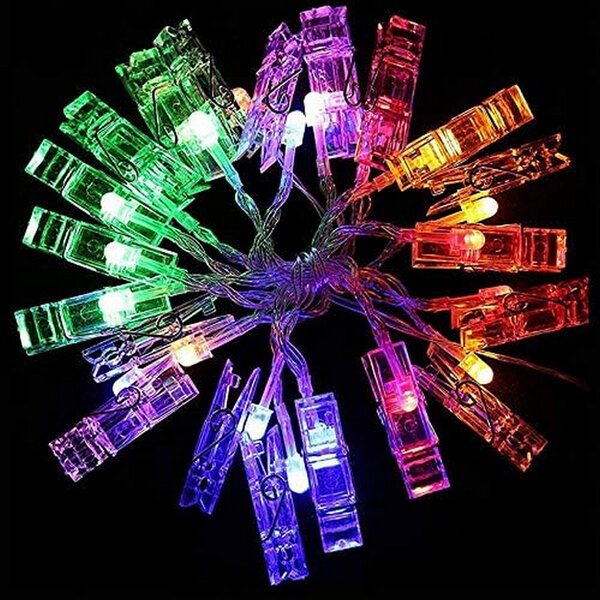 Catena decorata con mollette portafoto luminose a Led RGB 2 metri a batteria e autospegnimento Wisdom