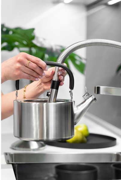 Bollitore in acciaio inox smerigliato con stantuffo , 1,5 l Diamante - Vialli Design