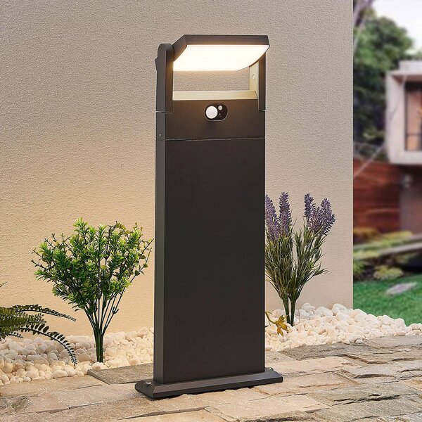 Lindby Novalie lampione a LED solare, Alluminio / Grigio / Zincato, Alluminio, Moderno, Lampade solari