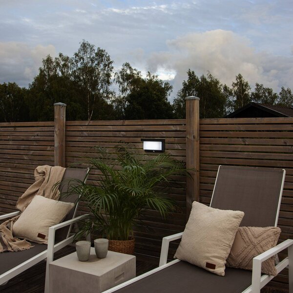 STAR TRADING Applique solare Valla LED con sensore di movimento