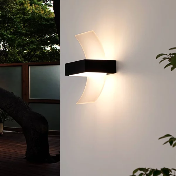 Applique da esterni a LED SKADI Lucande, Alluminio / Grigio / Zincato, Metallo, Moderno, Applique LED da esterni