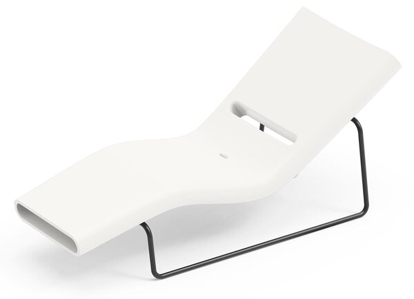 Lettino in resistente polietilene ESSE con Telaio Nero Dimensioni 185x73x h77 cm - struttura ergonomica pu� essere immerso nell'acqua colore perla