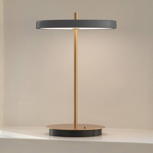 UMAGE Lampada da tavolo a LED Asteria Move, dimmerabile, Ottone / Oro, Soggiorno / Sala da pranzo, Metallo, Design, Lampada da tavolo LED