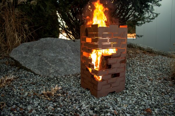 Cesto da fuoco in metallo con aspetto di mattone in acciaio inossidabile Decorazione di ruggine Decorazione da giardino Pozzo del fuoco