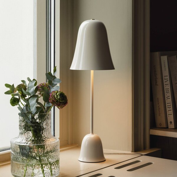 Globen Lighting Lampada da tavolo Blåklockan, Crema / Ambra, Soggiorno / Sala da pranzo, Metallo, Scandinavo, Lampada da tavolo