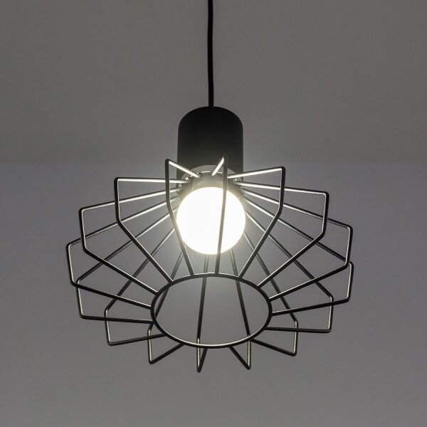 Lampadario sospeso con cavo SOLANO 1xE27/15W/230V nero/cromo lucido