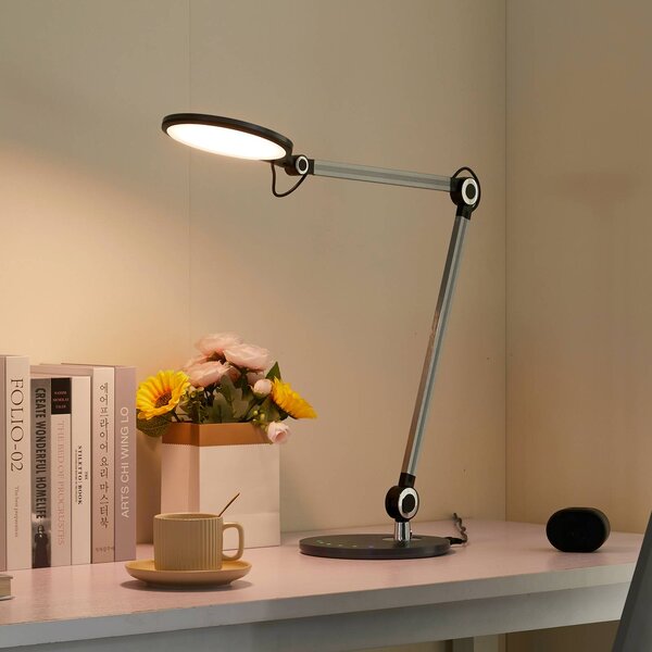 Lampada da scrivania Nyxaris Lindby, dimmerabile, Alluminio / Grigio / Zincato, Studio / Ufficio, Plastica, Moderno, Lampada da tavolo LED