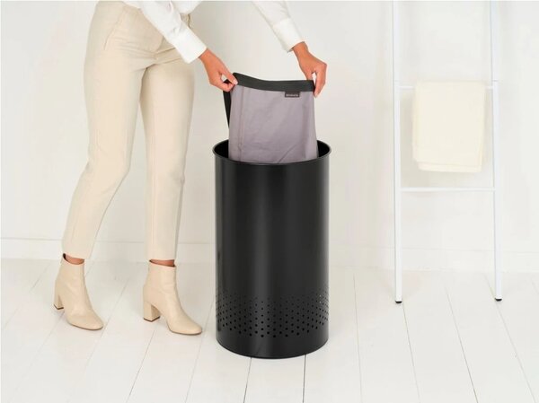 Cesto portabiancheria in metallo nero opaco 60 l - Brabantia