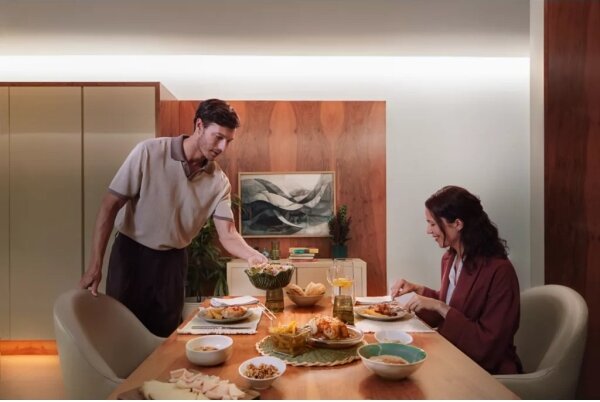 Philips - Striscia LED RGBW dimmerabile Hue FLUX 3m LED/29W/230V 2200-6500K + Hue Bridge