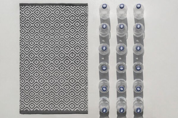 Tappetino per il bagno beige in tessuto 50x80 cm Shaki – Wenko