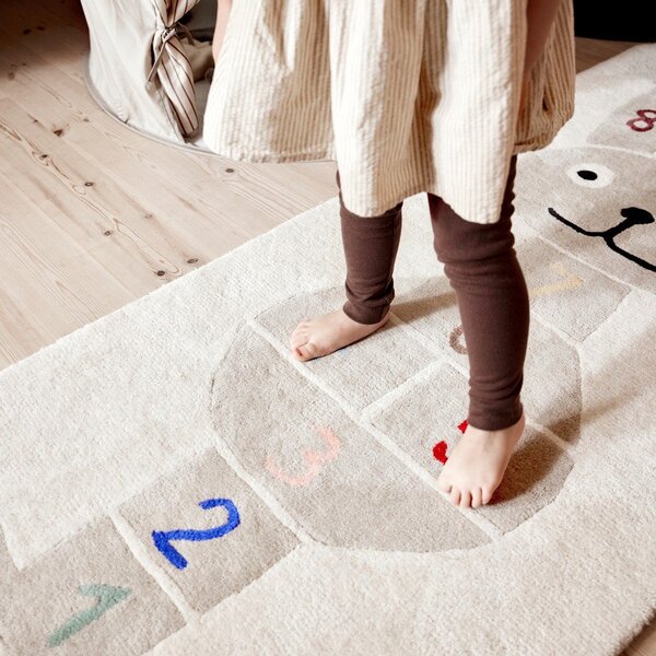 Tappeto da gioco per bambini in misto lana tessuto a mano 75x180 cm Rabbit Hopscotch – OYOY Mini