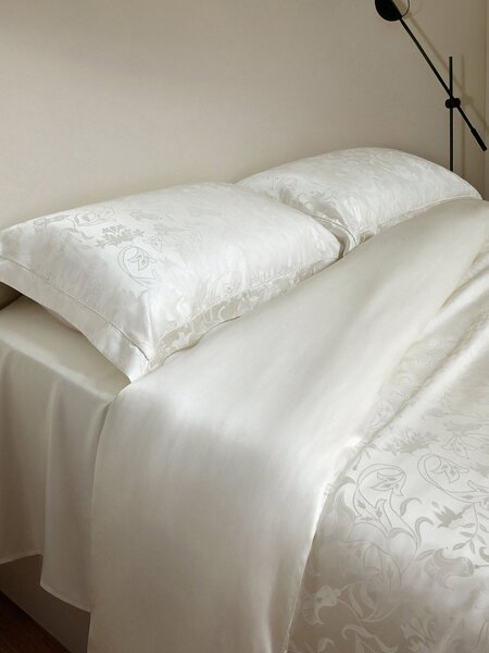 Federa in seta charmeuse jacquard Lilly
