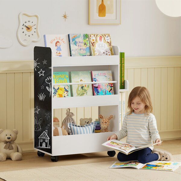 AIYAPLAY Libreria per Bambini 3-8 Anni a Due Lati, Scaffale Portagiochi con Ruote e Lavagna Nera, Bianco | Aosom Italy