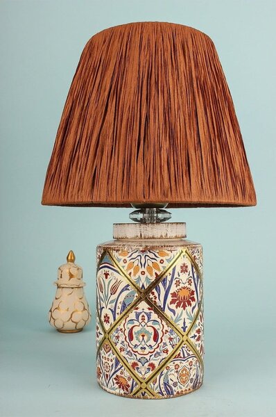 Lampada da tavolo color terracotta con paralume in carta lavorata (altezza totale 40 cm) Alev – Opviq lights