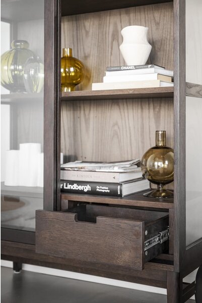Vetrina marrone in rovere con ante scorrevoli 100x203 cm Hazelton - Rowico
