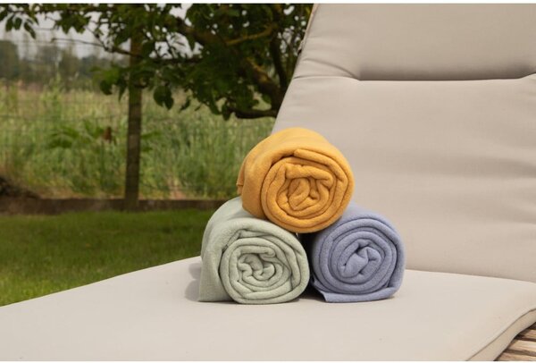 Coperta verde in vello 130x160 cm Riso – Tiseco Home Studio