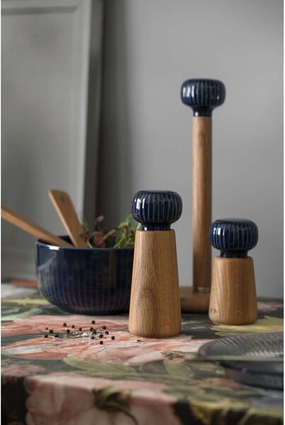 Portasciugamani in legno di quercia con dettagli in porcellana blu scuro Hammershoi Hammershøi - Kähler Design