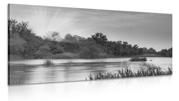 Quadro su tela – Alba sul fiume in bianco e nero