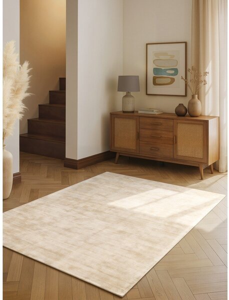 Tappeto avorio in viscosa tessuto a mano 160x230 cm Noemi – Vikosa