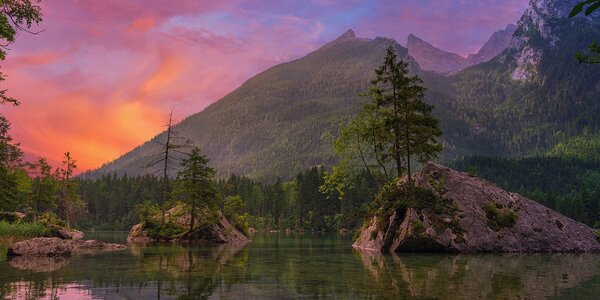 Quadro su tela – Tramonto sul paesaggio montano