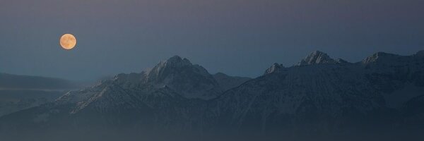 Quadro su tela – Luna piena sopra le montagne