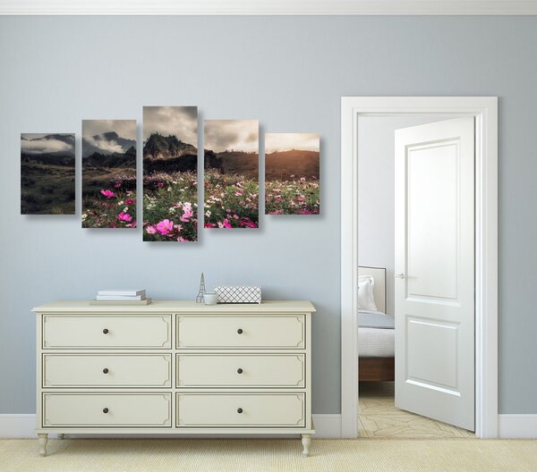 Quadri 5 pezzi – Prato di fiori in fiore