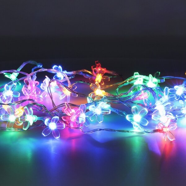 Catena solare LED RGB 50xLED/0,12W/1,2V 1xAA IP44 600 mAh