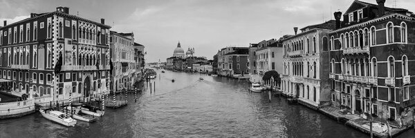 Quadro su tela – Famosi canali di Venezia in bianco e nero