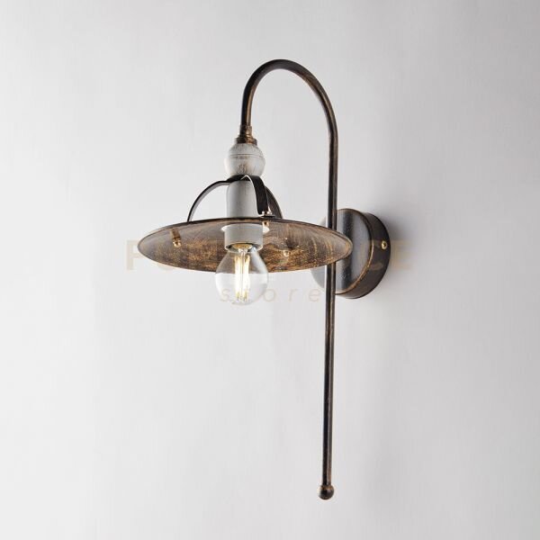 Applique in ferro laccato marrone con decorazione oro antico e rifi