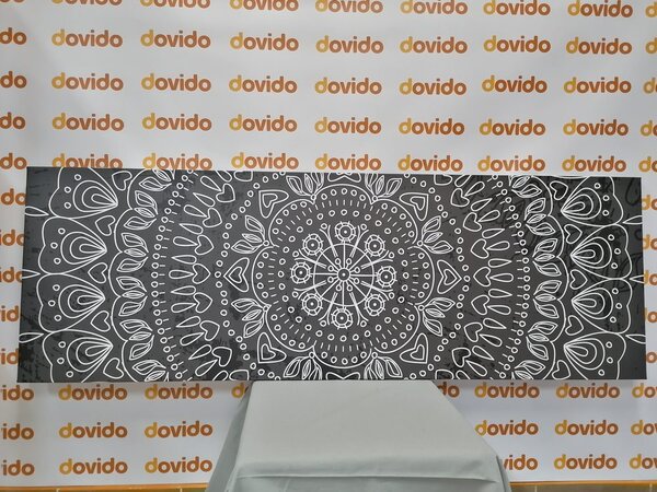 Stampa su tela – Mandala disegnata a mano in bianco e nero