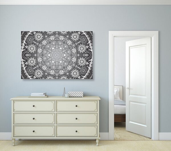 Stampa su tela – Mandala ornamentale con pizzo in bianco e nero