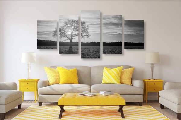 Quadri 5 pezzi – Albero solitario in bianco e nero