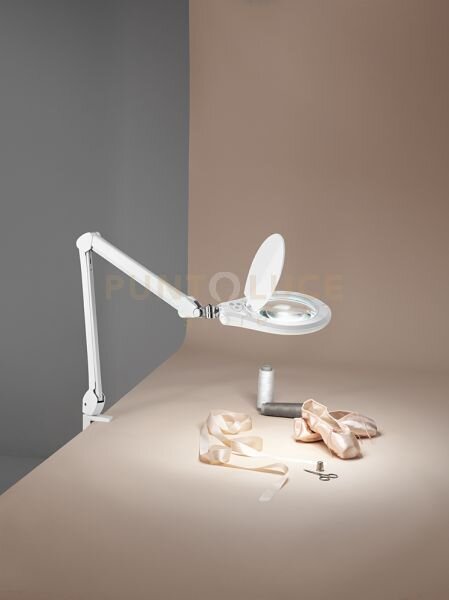 Lampada da tavolo in plastica colore bianco con lente di ingrandime