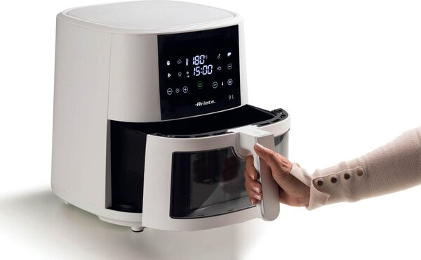 Ariete 4630 Friggitrice ad Aria Capacit 9 Litri Potenza 1500 Watt con Funzione Grill 8 Programmi di Cottura colore Bianco - 00C463003AR0